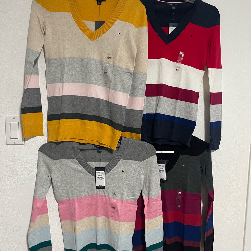 Tommy Hilfiger Women's V-Neck Sweater - Multicolor Stripes